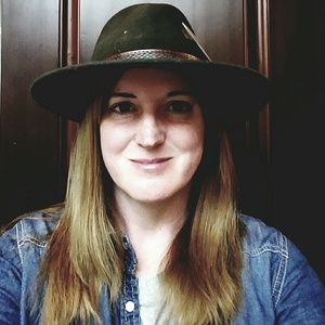 Meet your Posher, Courtney